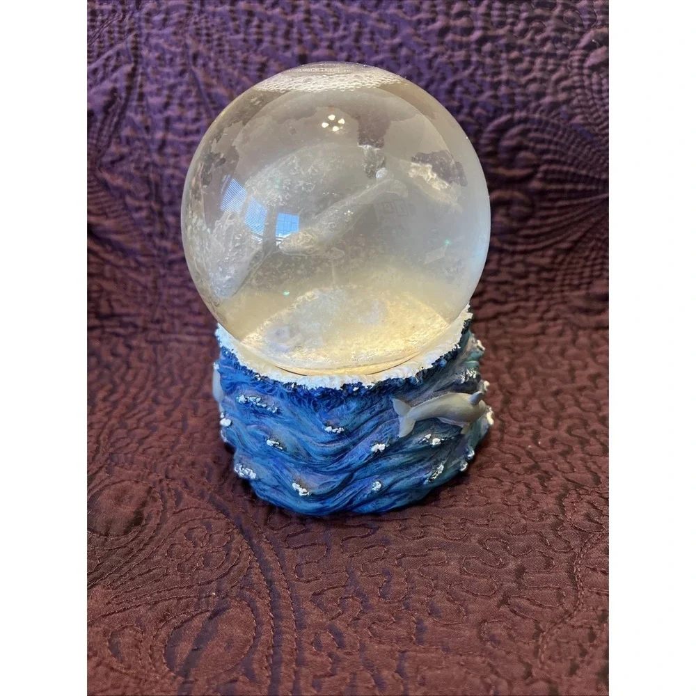 VINTAGE SILVESTRI Sea Cow MUSICAL SNOW GLOBE Manatee W/ Calf Dolphins Ocean Work